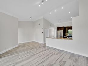 704 Freedom Court, Deerfield Beach FL 33442