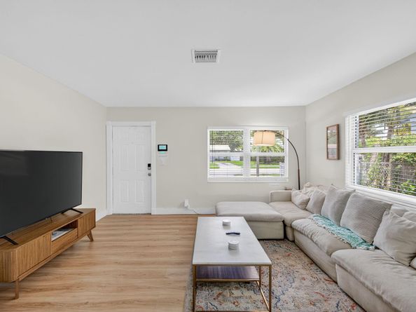 1520 SW 67th Ave, North Lauderdale FL 33068