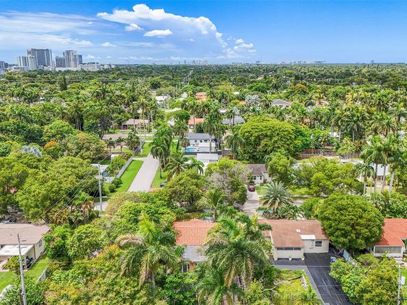 1438 Fletcher St, Hollywood FL 33020