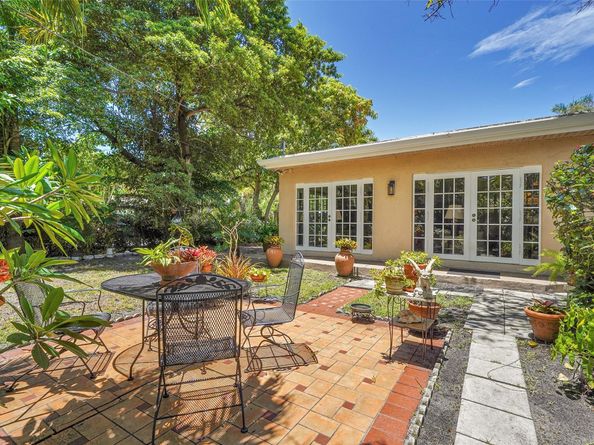 1438 Fletcher St, Hollywood FL 33020