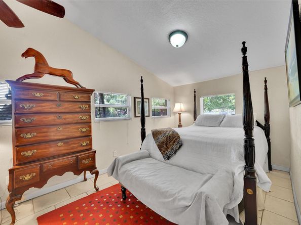 1438 Fletcher St, Hollywood FL 33020