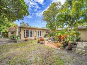 1438 Fletcher St, Hollywood FL 33020