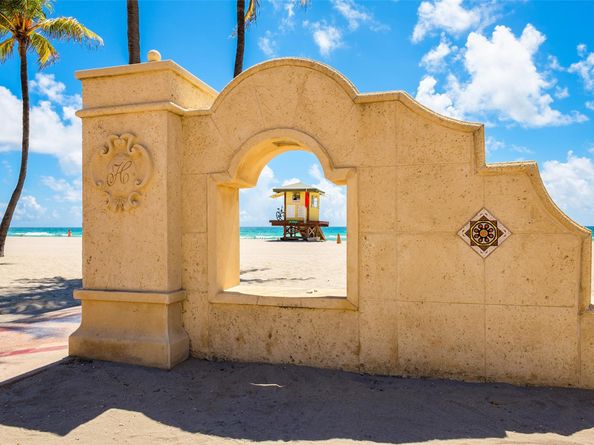 1438 Fletcher St, Hollywood FL 33020