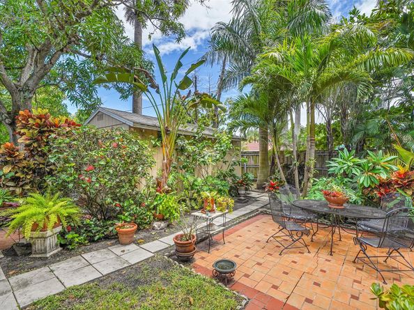 1438 Fletcher St, Hollywood FL 33020