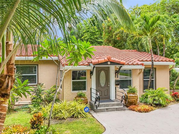 1438 Fletcher St, Hollywood FL 33020