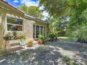 1438 Fletcher St, Hollywood FL 33020