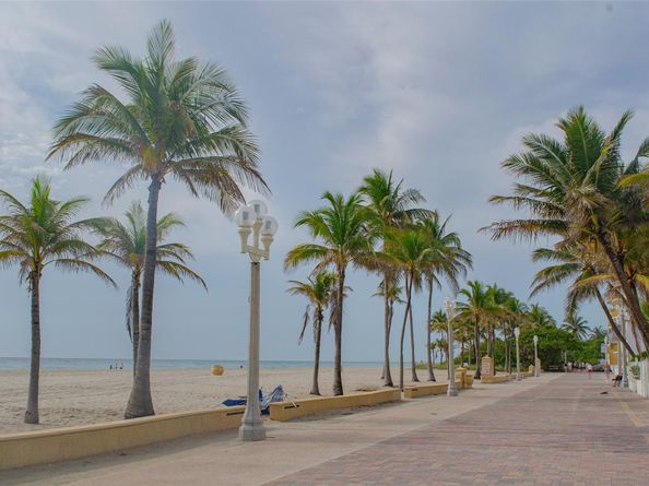 1438 Fletcher St, Hollywood FL 33020