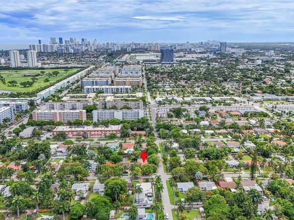 1438 Fletcher St, Hollywood FL 33020