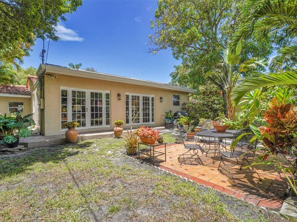 1438 Fletcher St, Hollywood FL 33020