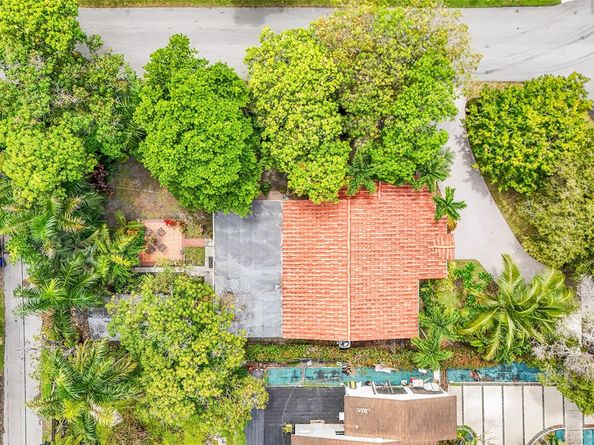 1438 Fletcher St, Hollywood FL 33020