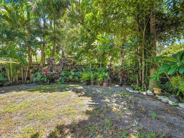 1438 Fletcher St, Hollywood FL 33020