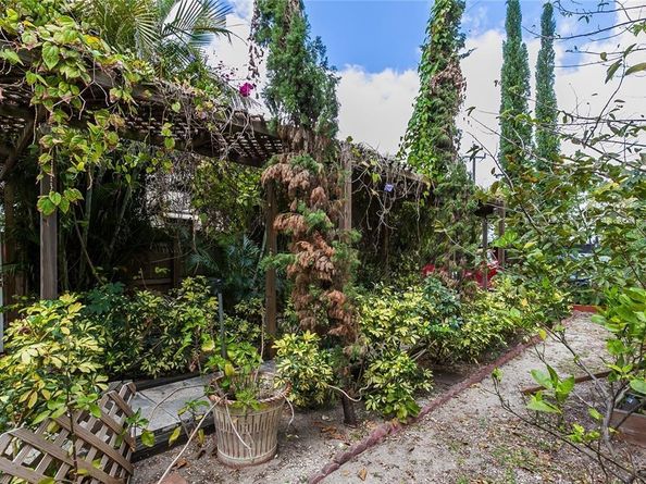760 NW 32nd St, Miami FL 33127