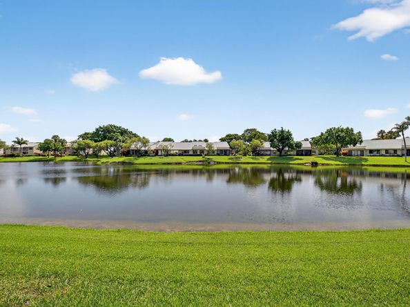 70 Eastgate Drive A, Boynton Beach FL 33436