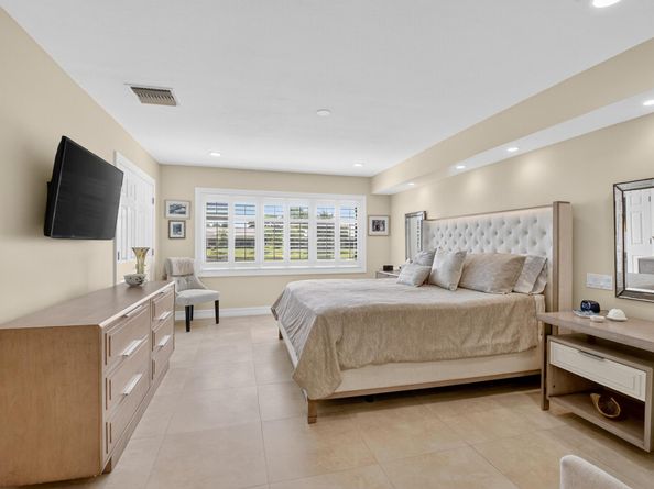 70 Eastgate Drive A, Boynton Beach FL 33436