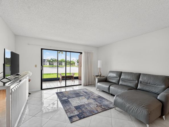 6193 Pointe Regal Circle 106, Delray Beach FL 33484