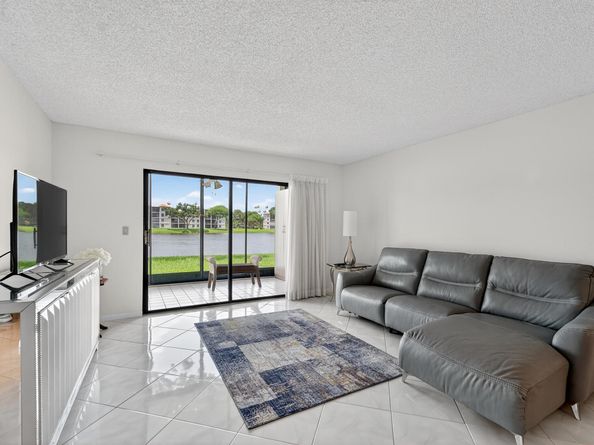 6193 Pointe Regal Circle 106, Delray Beach FL 33484