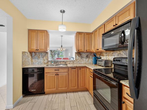 6193 Pointe Regal Circle 106, Delray Beach FL 33484