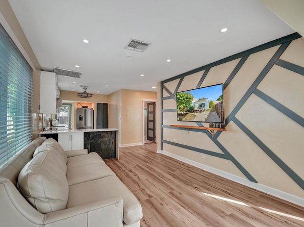 301 SW 9th, Fort Lauderdale FL 33315