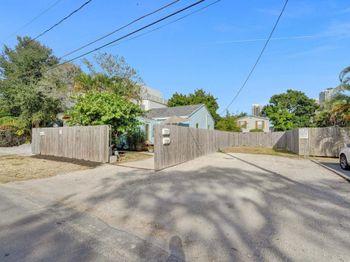 301 SW 9th
