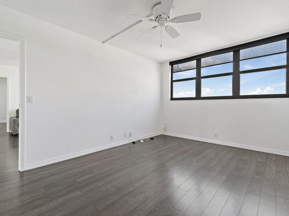 336 Golfview Road 719, North Palm Beach FL 33408