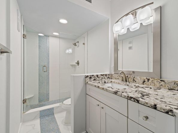 336 Golfview Road 719, North Palm Beach FL 33408