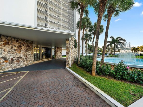 336 Golfview Road 719, North Palm Beach FL 33408