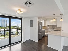 336 Golfview Road 719, North Palm Beach FL 33408