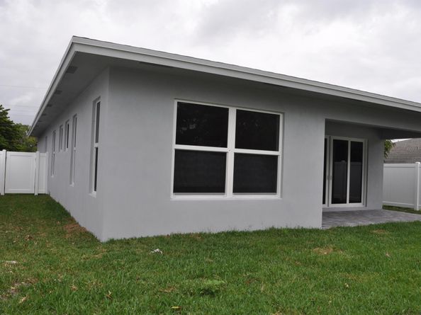 715 NW 1st Street, Delray Beach FL 33444