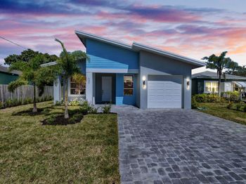 715 NW 1st Street