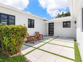 1012 Avocado Isle, Fort Lauderdale FL 33315