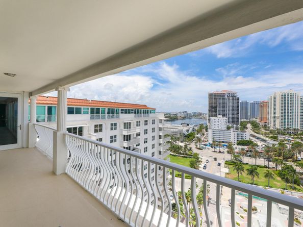 1 Las Olas Circle PH3, Fort Lauderdale FL 33316