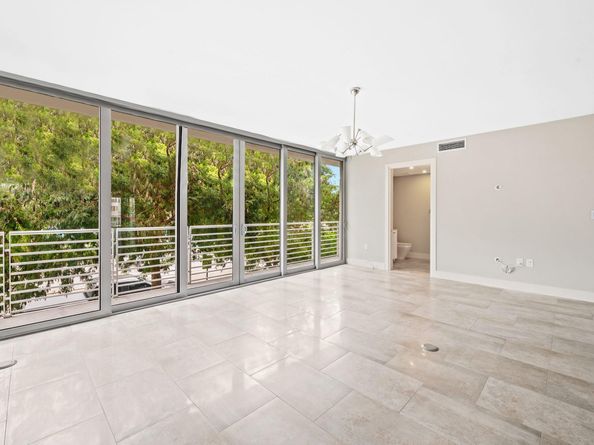 133 Isle of Venice Dr 201, Fort Lauderdale FL 33301