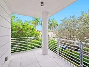 133 Isle of Venice Dr 201, Fort Lauderdale FL 33301