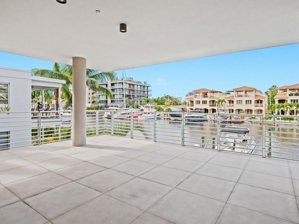 133 Isle of Venice Dr 201, Fort Lauderdale FL 33301