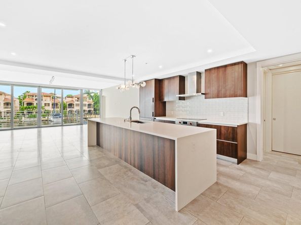 133 Isle of Venice Dr 201, Fort Lauderdale FL 33301