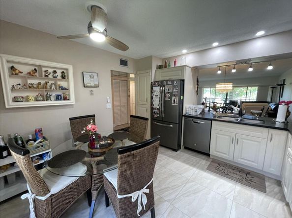 11282 Green Lake Drive 202, Boynton Beach FL 33437