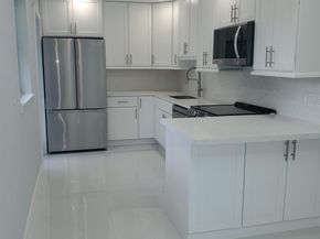440 NE 174th St, North Miami Beach FL 33162