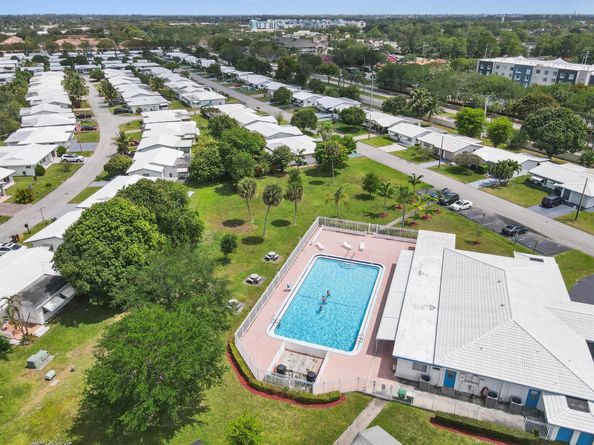 8308 NW 57th Court, Tamarac FL 33321