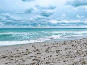 125 S Ocean Avenue 207, Palm Beach Shores FL 33404