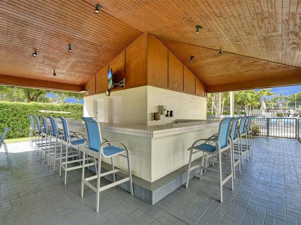 3200 Port Royale Dr N 905, Fort Lauderdale FL 33308