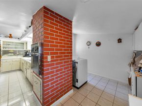 20130 NE 25th Ct, Miami FL 33180