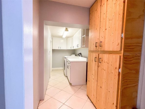 6214 Flagler St, Hollywood FL 33023