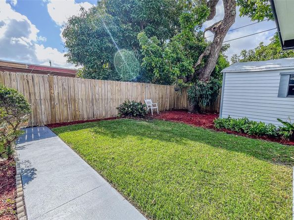 6214 Flagler St, Hollywood FL 33023