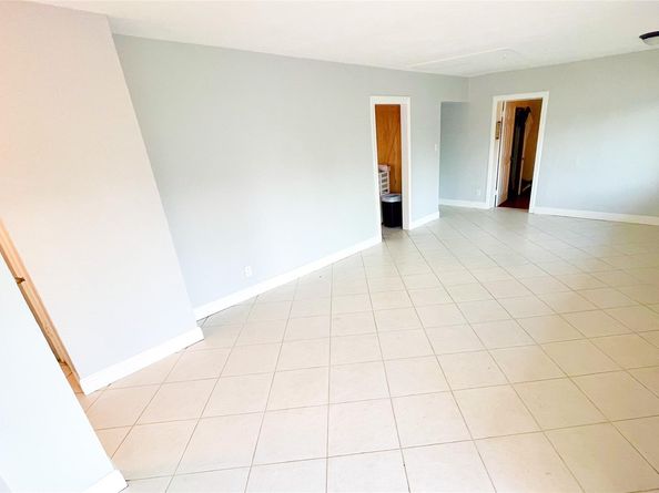 6214 Flagler St, Hollywood FL 33023