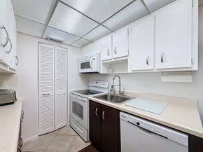 201 178th Dr 315, Sunny Isles Beach FL 33160