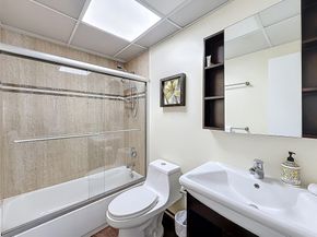 201 178th Dr 315, Sunny Isles Beach FL 33160