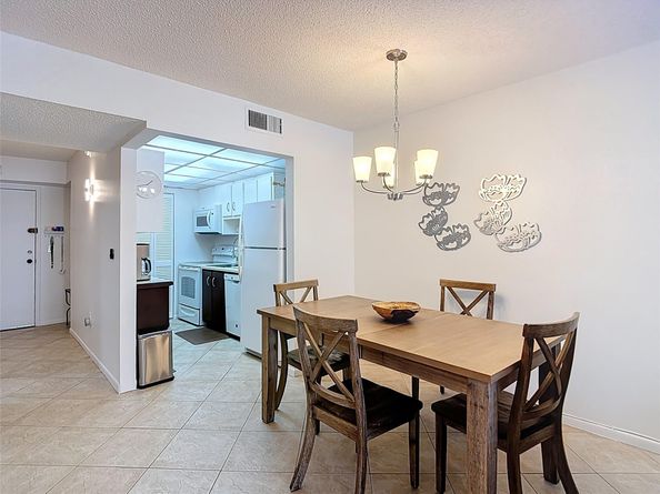 201 178th Dr 315, Sunny Isles Beach FL 33160
