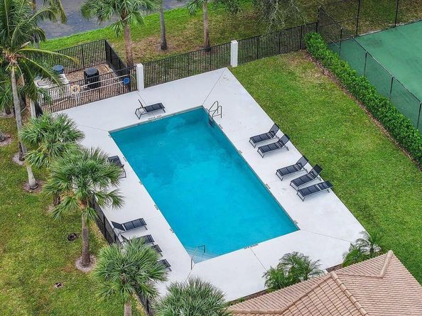 1071 Delray Lakes Drive, Delray Beach FL 33444