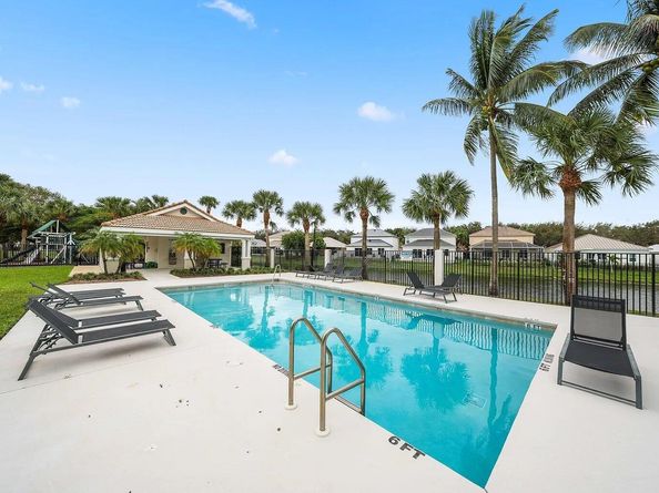 1071 Delray Lakes Drive, Delray Beach FL 33444