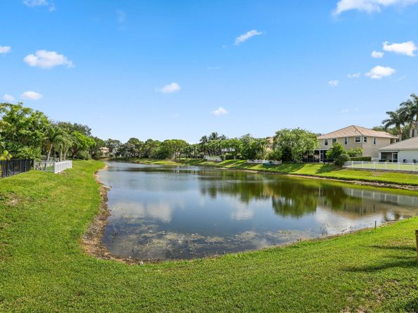 1071 Delray Lakes Drive, Delray Beach FL 33444